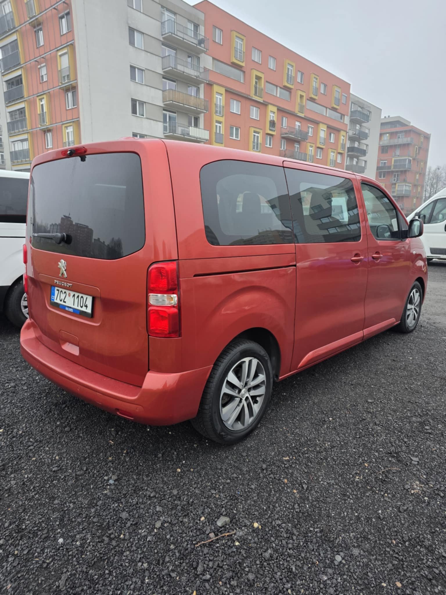 peugeot_expert_cerveny_pronajem_5